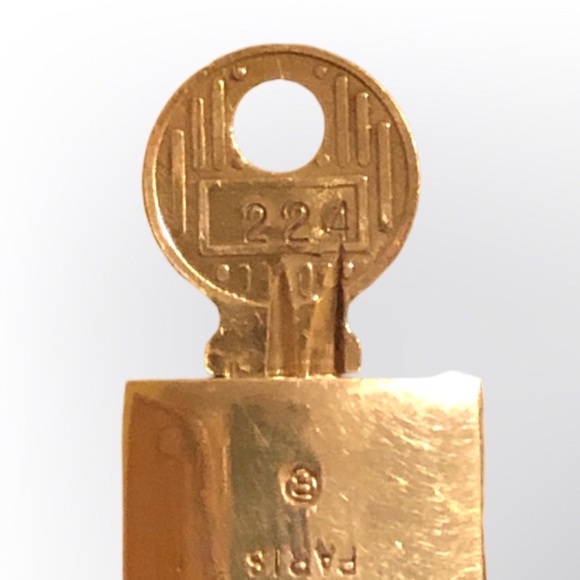 LOUIS VUITTON Lock and Key 🔐 #224 With 8” Chain - Picture 8 of 8